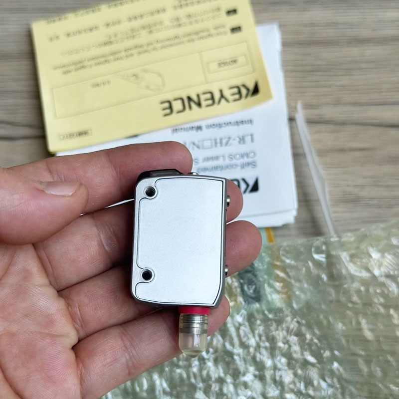 Sensor Laser KEYENCE LR-ZH500C - Industrial Laser Brands ulasan dan harga
